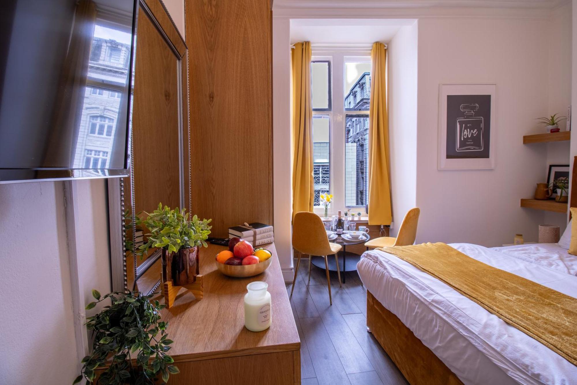 Spacious Studio Apartment On Oxford Street 9Gc Лондон Екстериор снимка